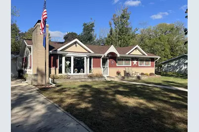 644 W Greenfield St, Elkhorn, WI 53121 - Photo 1