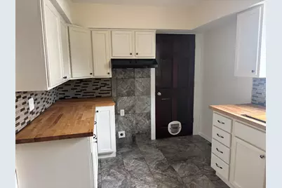 219 E Water St, Watertown, WI 53094 - Photo 7