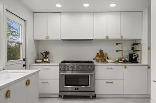 6465 N Santa Monica Blvd, Fox Point, WI 53217 - Photo 29