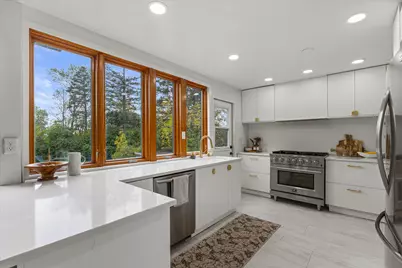 6465 N Santa Monica Blvd, Fox Point, WI 53217 - Photo 25