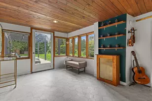 6465 N Santa Monica Blvd, Fox Point, WI 53217 - Photo 47