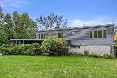 6465 N Santa Monica Blvd, Fox Point, WI 53217 - Photo 5