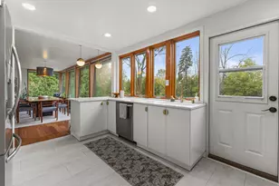 6465 N Santa Monica Blvd, Fox Point, WI 53217 - Photo 27