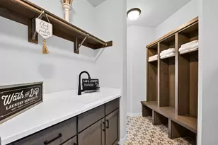 7690 W Preserve Parkway, Mequon, WI 53097 - Photo 19