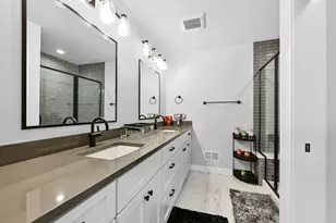 7690 W Preserve Parkway, Mequon, WI 53097 - Photo 23