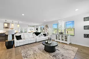 7690 W Preserve Parkway, Mequon, WI 53097 - Photo 9