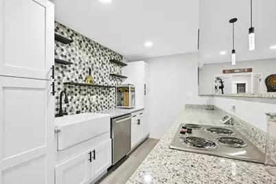 7690 W Preserve Pkwy, Mequon, WI 53097 - Photo 33