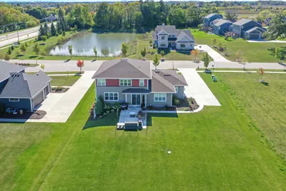 7690 W Preserve Pkwy, Mequon, WI 53097 - Photo 49