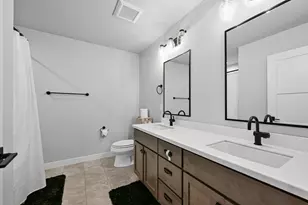 7690 W Preserve Parkway, Mequon, WI 53097 - Photo 27