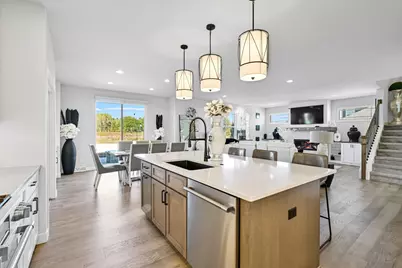 7690 W Preserve Pkwy, Mequon, WI 53097 - Photo 11