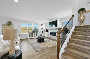 7690 W Preserve Parkway, Mequon, WI 53097 - Photo 5