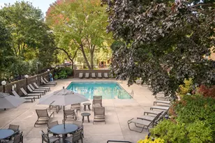 929 N Astor St, Milwaukee, WI 53202 - Photo 39