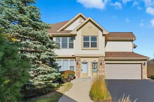 8685 S Deerwood Ln, Franklin, WI 53132 - Photo 3