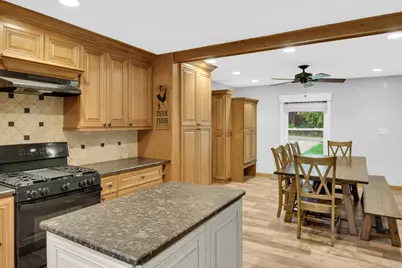 W2585  Long Meadow Dr, Lafayette, WI 53121 - Photo 11