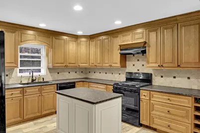 W2585  Long Meadow Dr, Lafayette, WI 53121 - Photo 9