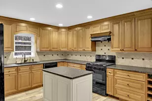 W2585 Long Meadow Dr, Lafayette, WI 53121 - Photo 9