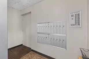 4434 N Oakland Ave, Shorewood, WI 53211 - Photo 17