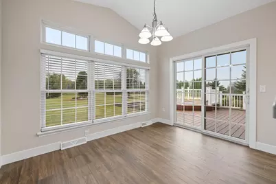 788  Black Squirrel Ct, Richfield, WI 53033 - Photo 15