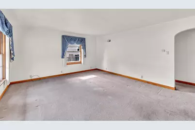 1040  Lincoln Dr, West Bend, WI 53095 - Photo 3
