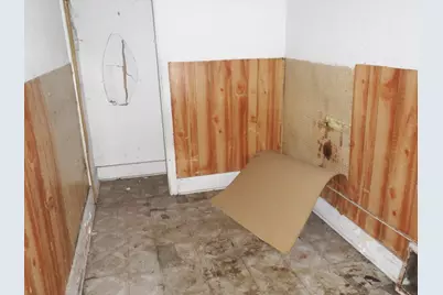 2364 N 21st St, Milwaukee, WI 53206 - Photo 5