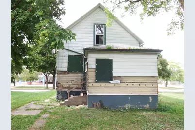 2364 N 21st St, Milwaukee, WI 53206 - Photo 3