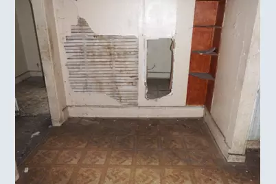 2364 N 21st St, Milwaukee, WI 53206 - Photo 7