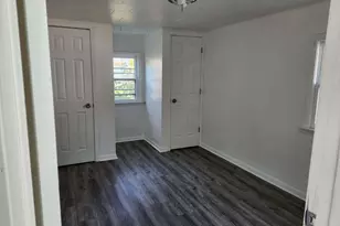 1426 Johnson Ave, Racine, WI 53402 - Photo 5