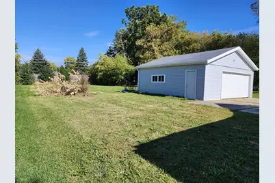 1426  Johnson Ave, Racine, WI 53402 - Photo 9