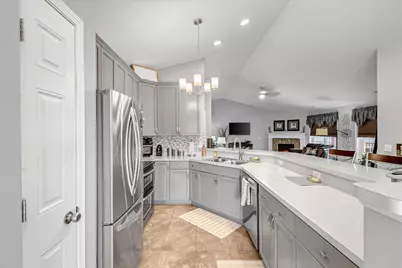 1203  Woodbury Cmn #D, Waukesha, WI 53189 - Photo 17