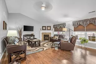 1203 Woodbury Common, Waukesha, WI 53189 - Photo 27