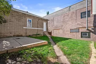 2961 S Delaware Ave, Milwaukee, WI 53207 - Photo 21