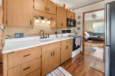 426  Seitz Ave, Mayville, WI 53050 - Photo 3