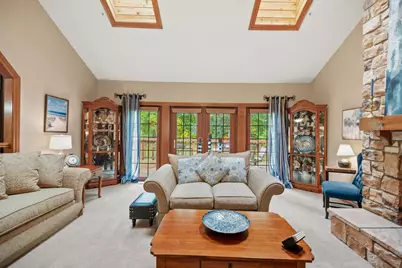 18675  St Andrew Ln #B, Brookfield, WI 53045 - Photo 3