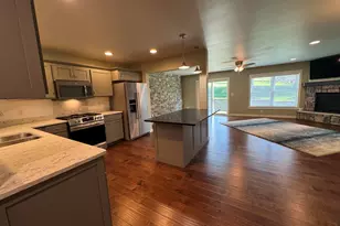 450 Coronado Cir, Onalaska, WI 54650 - Photo 29