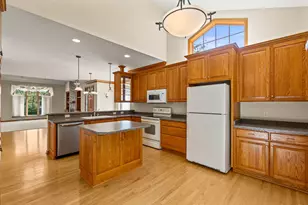 3402 Turnberry Oak Dr, Waukesha, WI 53188 - Photo 3