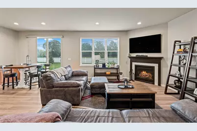 N55W20134  Magnolia Ln, Menomonee Falls, WI 53051 - Photo 3