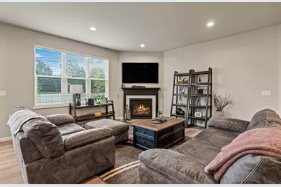 N55W20134  Magnolia Ln, Menomonee Falls, WI 53051 - Photo 17