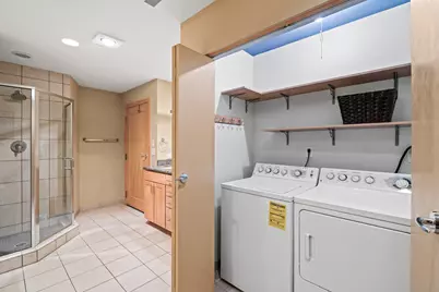 741 N Milwaukee St #903, Milwaukee, WI 53202 - Photo 15