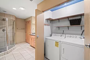 741 N Milwaukee St, Milwaukee, WI 53202 - Photo 15