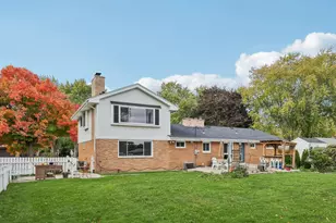 200 N 165th St, Brookfield, WI 53005 - Photo 27