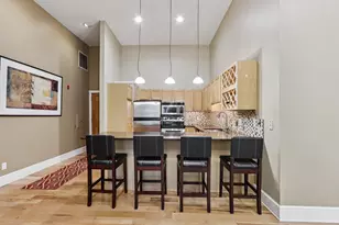 715 N Milwaukee St, Milwaukee, WI 53202 - Photo 13