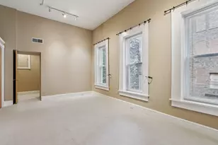 715 N Milwaukee St, Milwaukee, WI 53202 - Photo 5