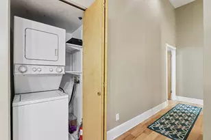 715 N Milwaukee St, Milwaukee, WI 53202 - Photo 11