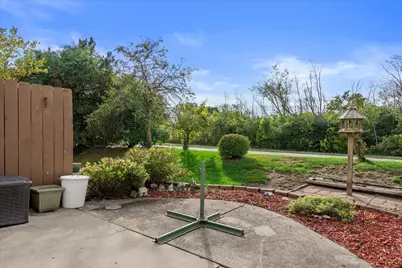 3482 W Sycamore St, Franklin, WI 53132 - Photo 37