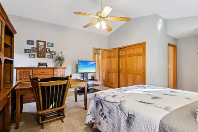 2264  Circle Ridge Rd #E, Delafield, WI 53018 - Photo 19