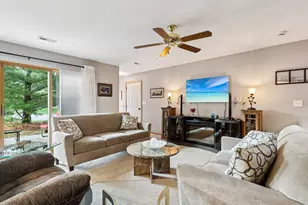 2264 Circle Ridge Rd, Delafield, WI 53018 - Photo 3