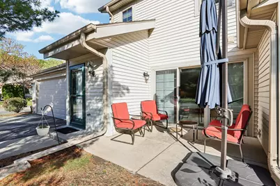 2264  Circle Ridge Rd #E, Delafield, WI 53018 - Photo 29