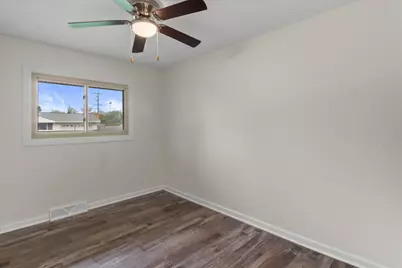 6039 W Tower Ave, Brown Deer, WI 53223 - Photo 7