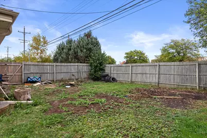 6039 W Tower Ave, Brown Deer, WI 53223 - Photo 21