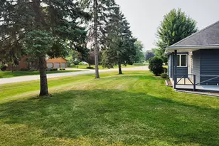 5308 Quail Ct, Sheboygan, WI 53083 - Photo 27